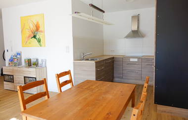 Ferienwohnung Heß | Brackenheim-Neipperg | Esszimmer & Küche | © Neckar-Zaber-Tourismus e.V.