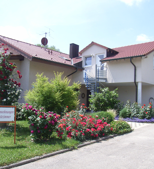 Außenansicht Ferienwohnung Heinzmann | Brackenheim | HeilbronnerLand | © Ferienwohnung Heinzmann