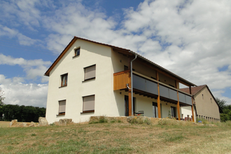 Außenansicht: weißbeiges Gebäude mit Balkonen | © Neckar-Zaber-Tourismus e.V.