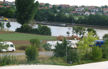 Wohnmobilstellplatz Lauffen am Neckar | am Neckartal-Radweg & Freibad Lauffen | © Stadt Lauffen am Neckar