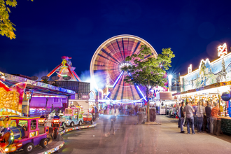 Riesenrad bei Nacht