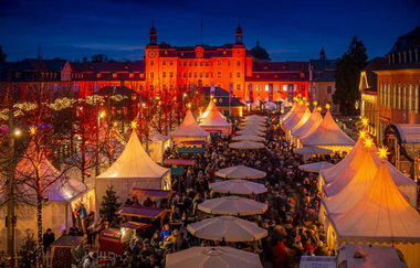 14. Kurfürstlicher Weihnachtsmarkt Schwetzingen | © Touristinformation Schwetzingen