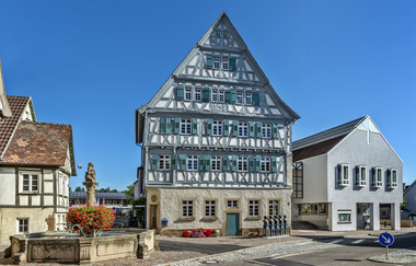 Rathaus mit Fachwerkfassade in Güglingen | © faktorzwei GmbH