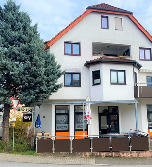 Außenansicht der Bro´s Lounge