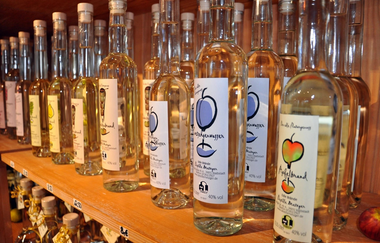 Sortiment Liköre  Destille Metzger