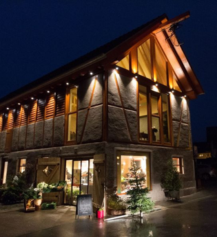 Außenansicht Friedrichstraße bei Nacht | © Unknown