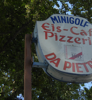 Mini-Golf Pizzeria Eiscafe in Sandhausen | © Landratsamt Rhein-Neckar-Kreis