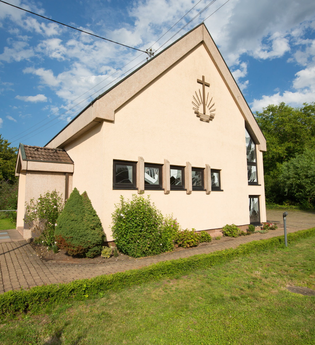 Neuapostolische Kirche Mückenloch | © Ghomri Wolf-Khosrowi