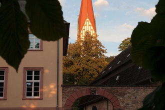 Pfarr- und Wallfahrtskirche St. Johannes Baptist in Hirschberg-Leutershausen | © Dorothea Burkhardt