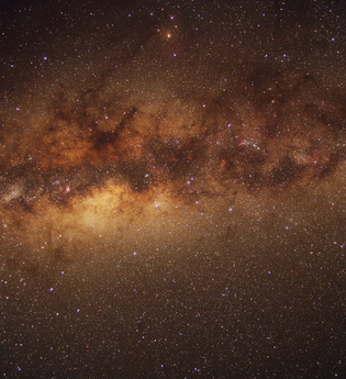 Planetenweg am dunklen Himmel