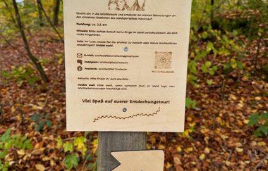 Beschilderung Wichtelpfad Sinsheim mit Informationen | © Frau Leist