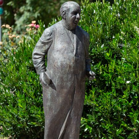 Theodor Heuss Statue